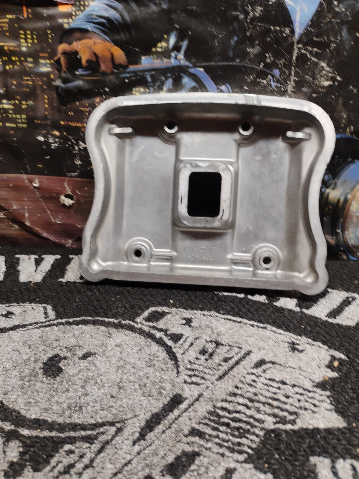 2004 Harley Davidson sportster polished rocker box  cover A2-008