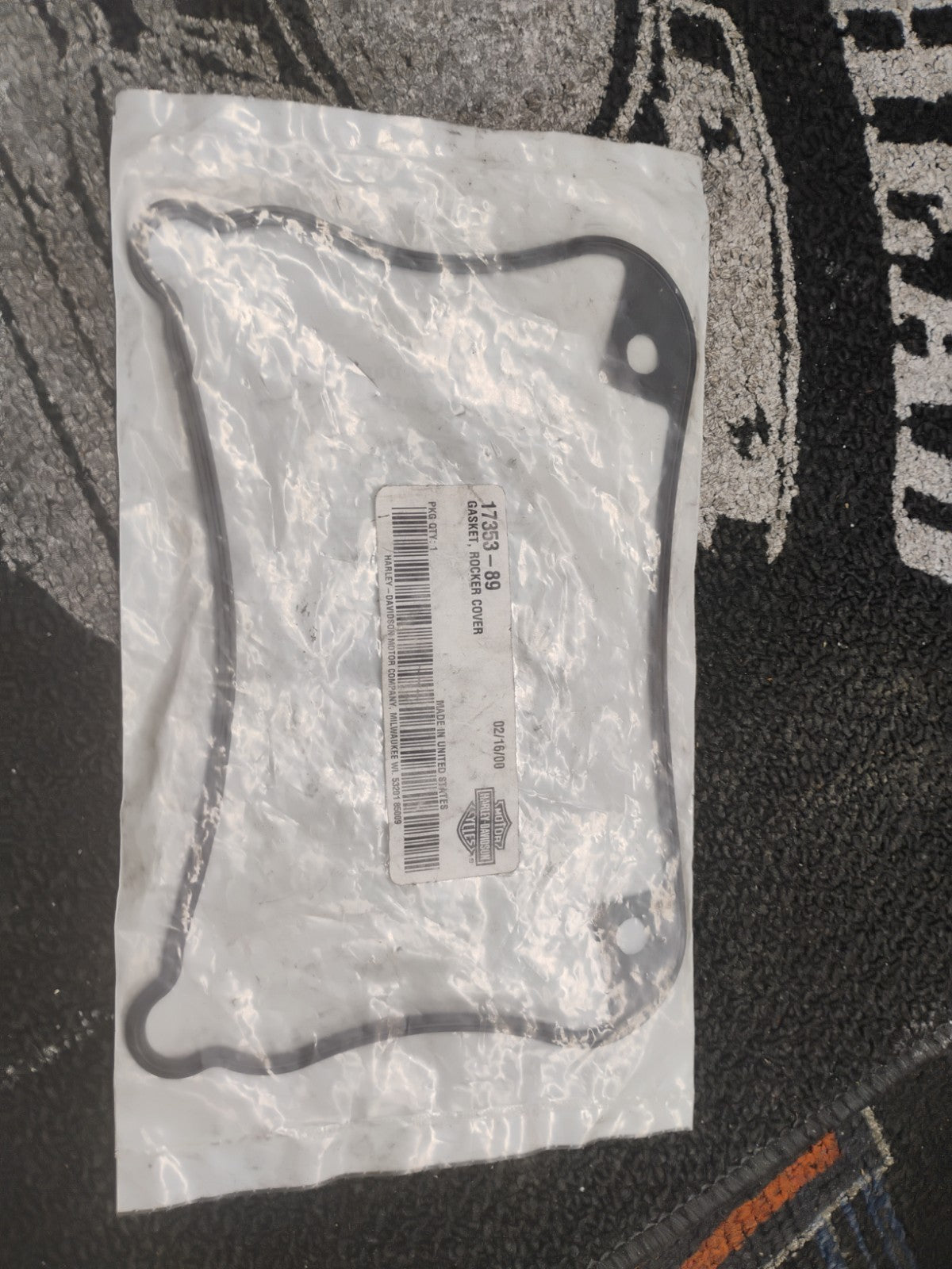 NOS OEM Harley-Davidson Rocker Box Cover Gasket 17353-89