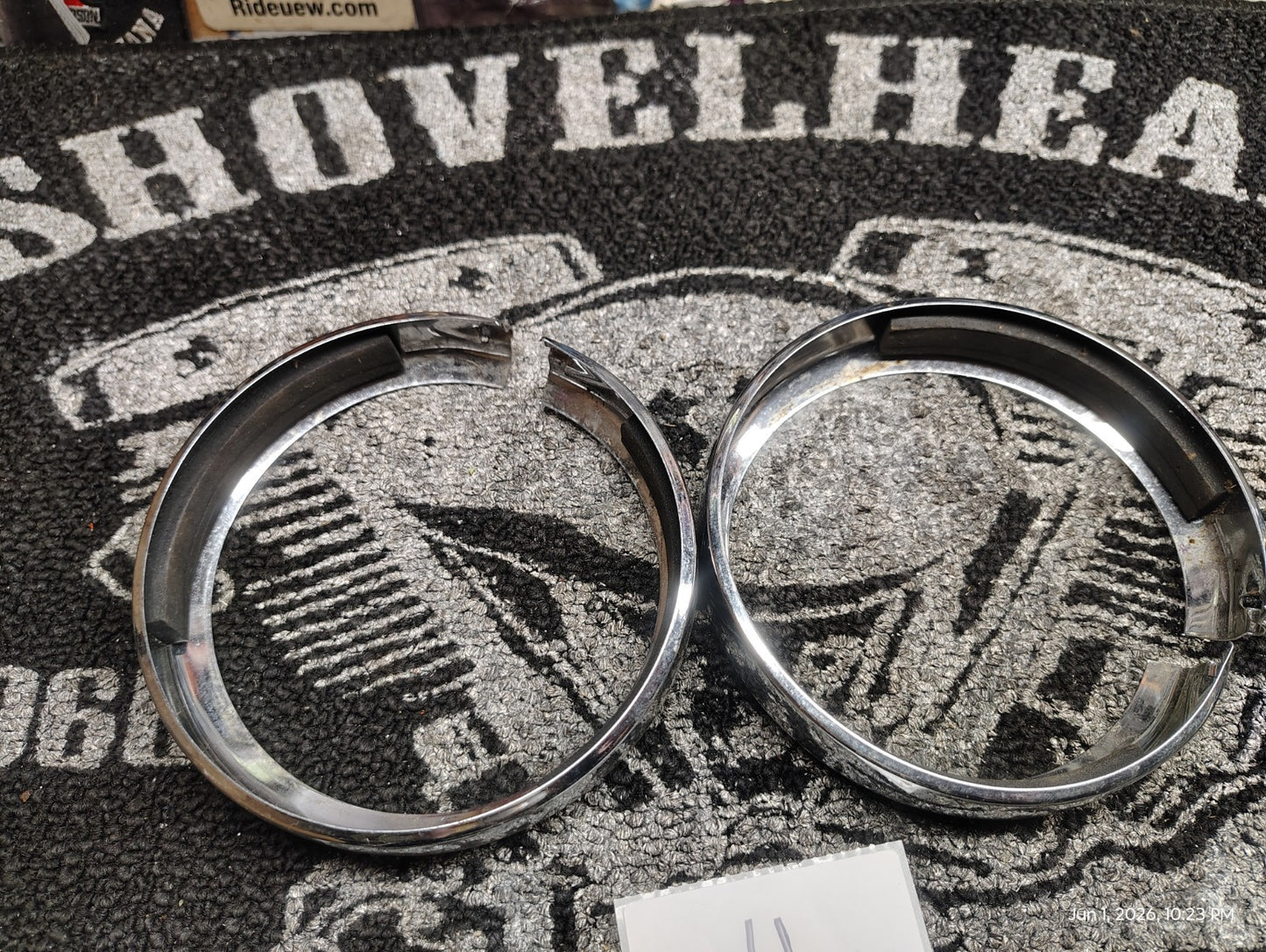 Harley-Davidson Passing Lamp Trim Rings 4.5" Pair Chrome OEM 69732-05
