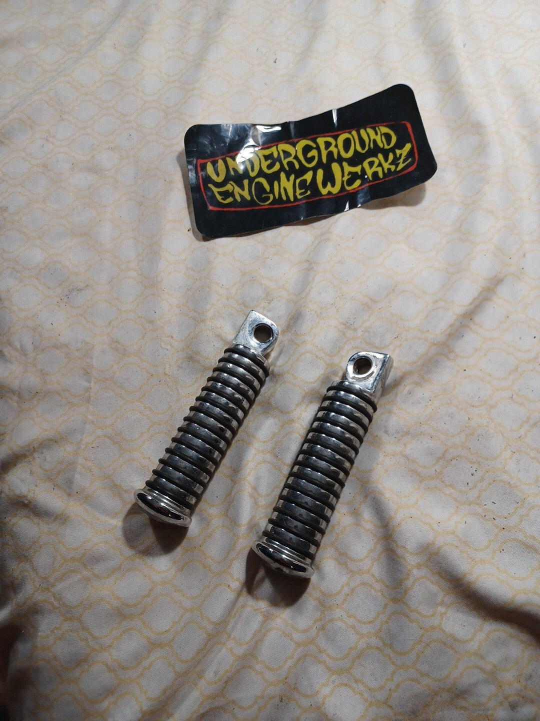 Harley Davidson Touring Softail Dyna Sportster Chrome Pegs OEM