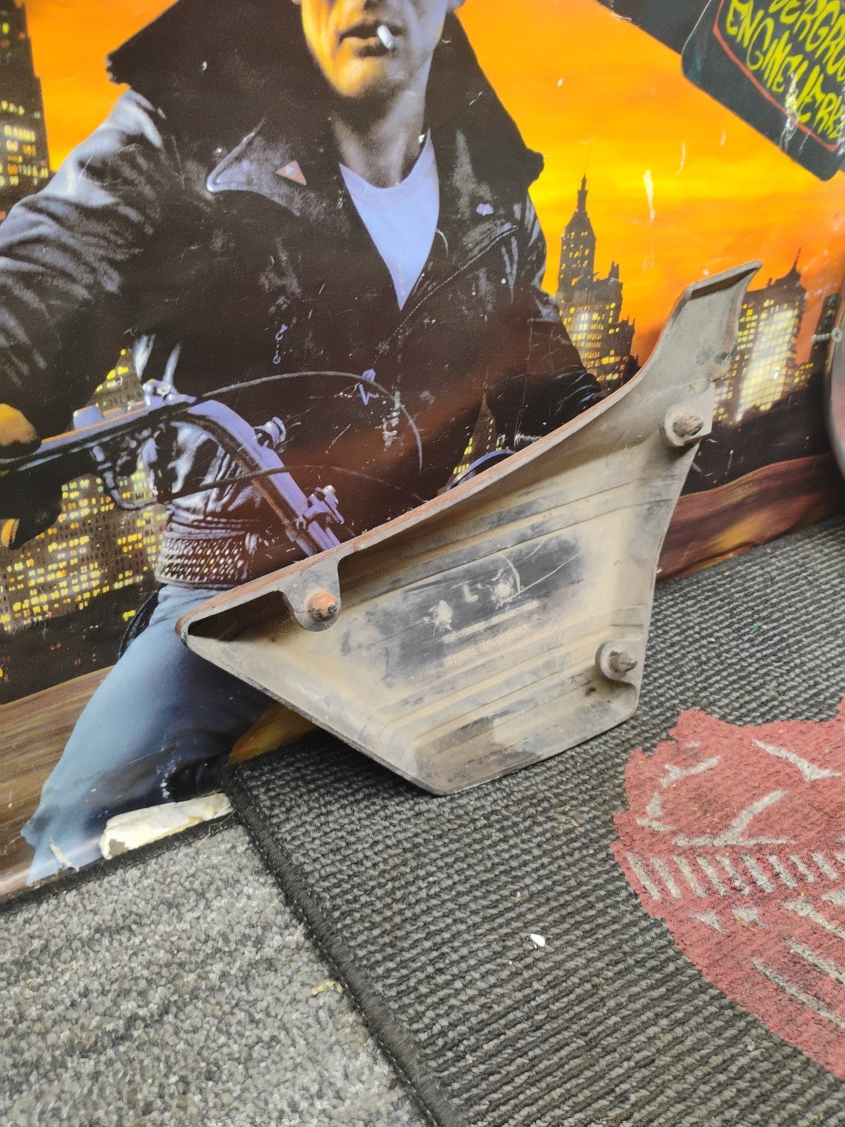 1980-1983 KAWASAKI LTD440 LEFT SIDE COVER ORANGE *