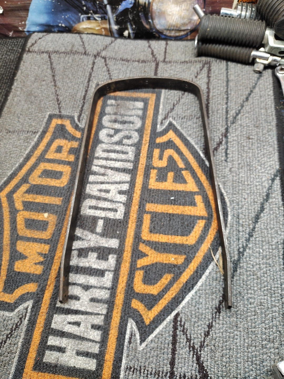 HARLEY DAVIDSON CHOPPER SISSY BAR