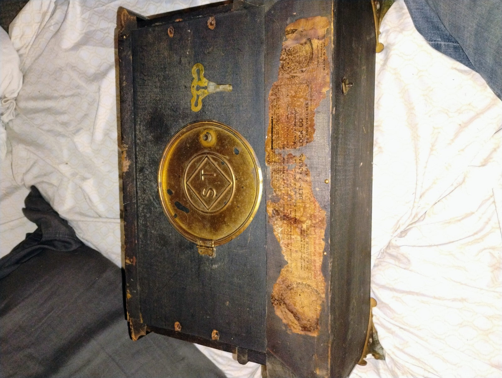 ANTIQUE SETH THOMAS 1880's - 1890's ADAMANTINE MANTLE CLOCK