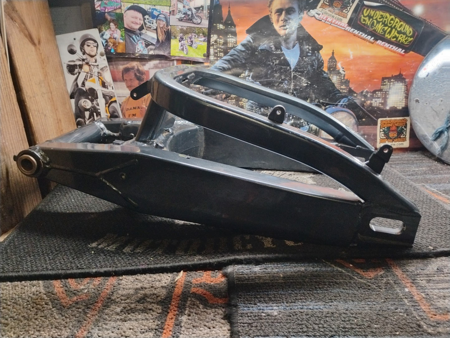 OEM Suzuki GSXR Swingarm Assembly Black/Gray  Aluminum GSX-R