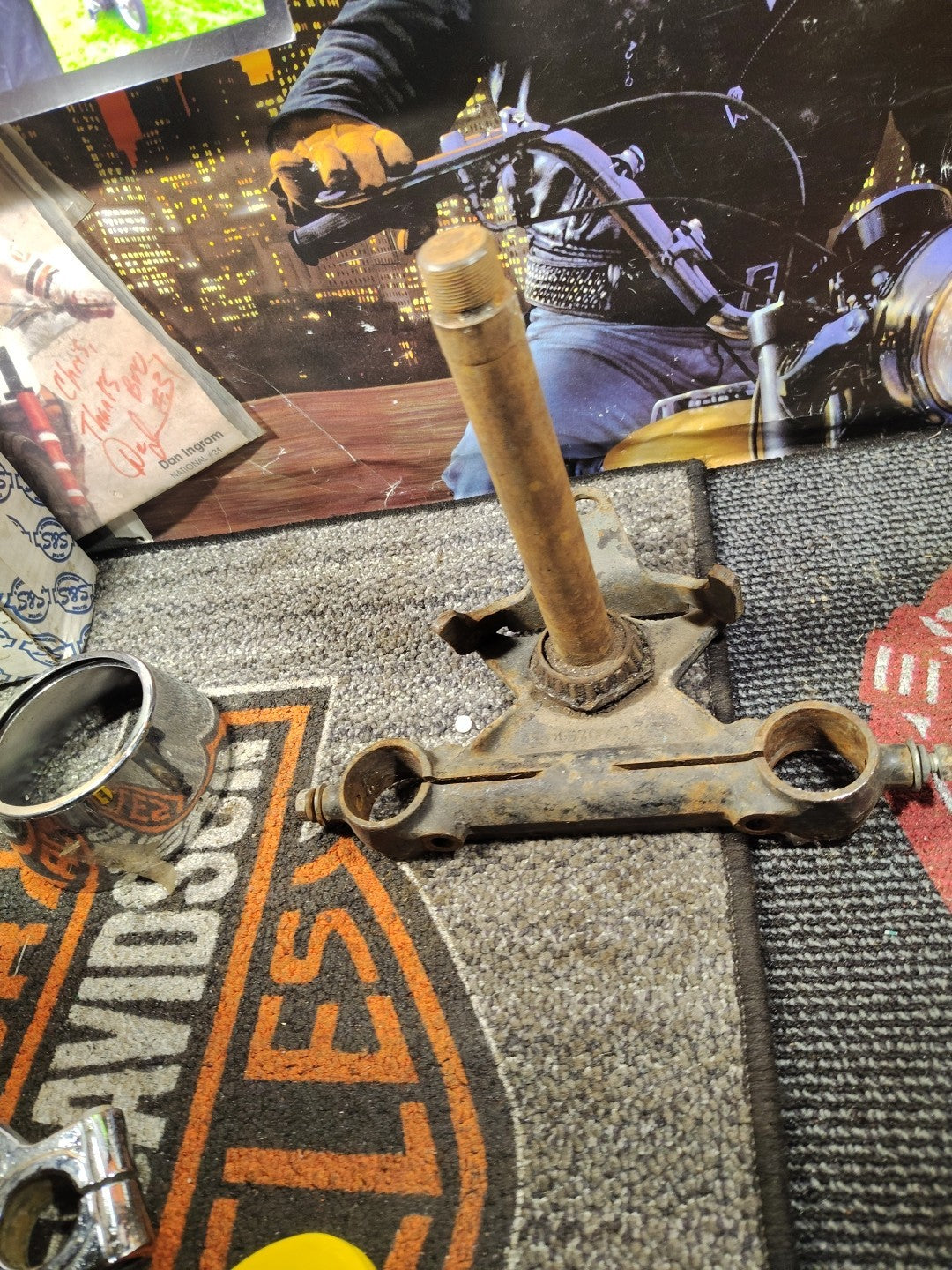 Harley-Davidson 35mm Lower Triple Tree 45707-72 IRONHEAD Sportster 15/16" Stem 