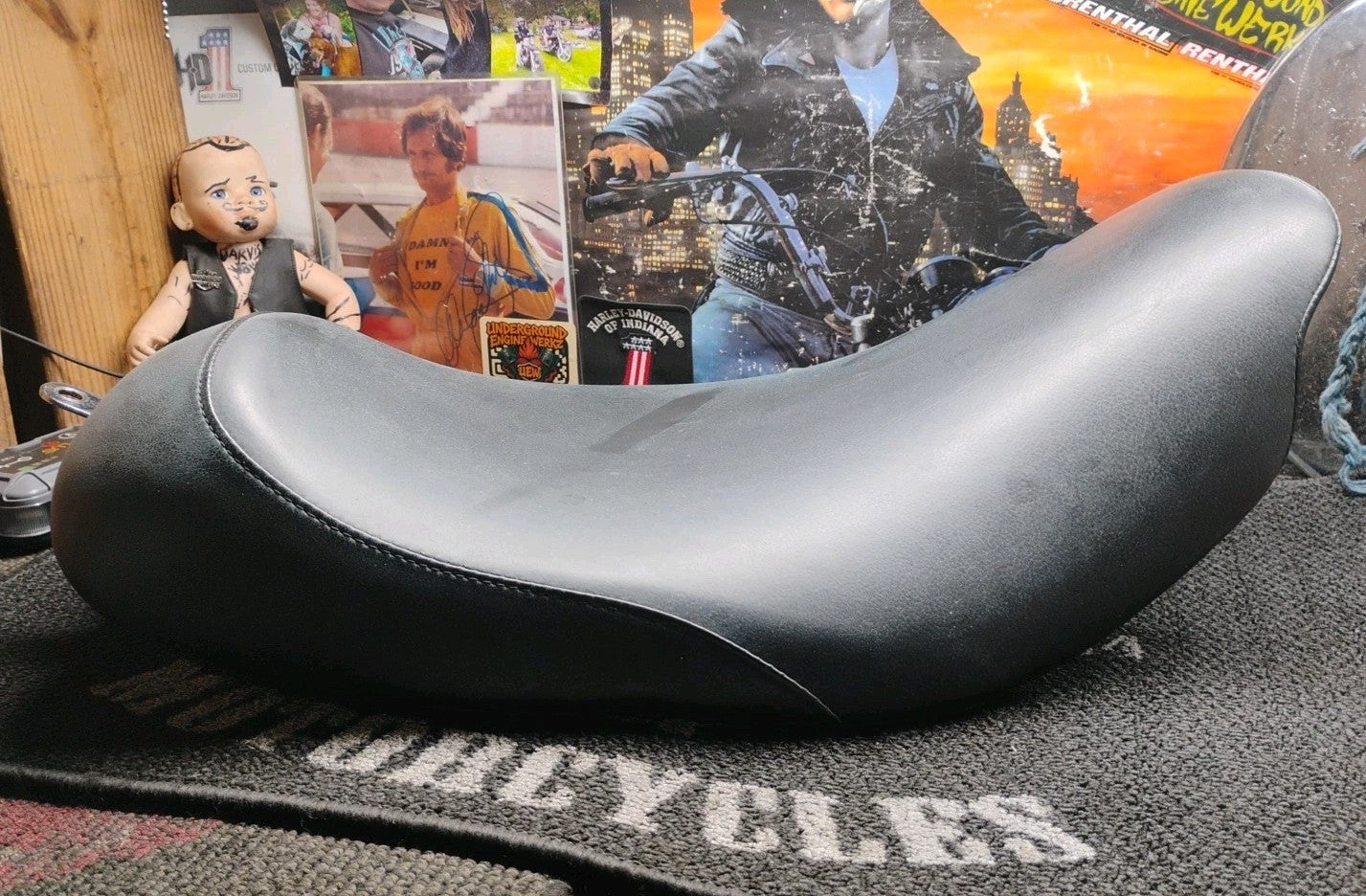 Genuine Harley Sportster Solo Seat OEM Black 1996-2003 Gunfighter Style