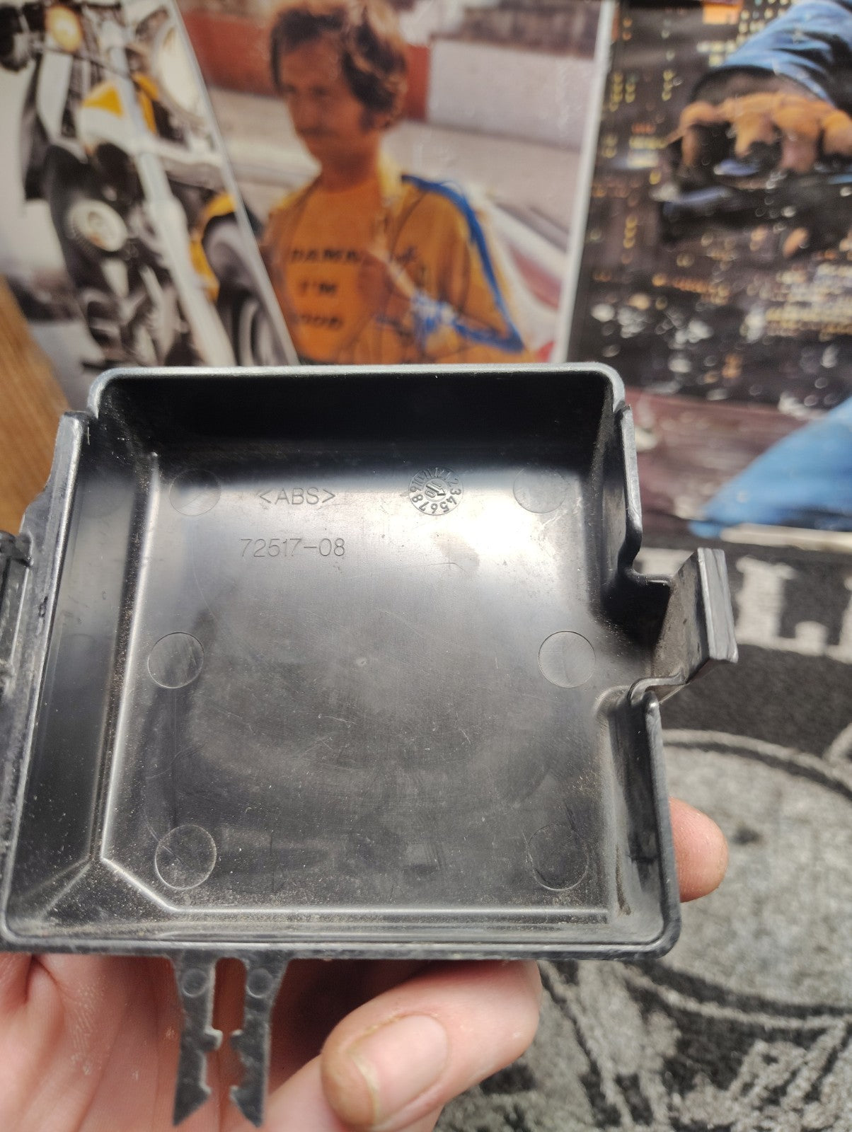 OEM Harley-Davidson Touring Fuse Block Cover 72537-10 FLHT FLHX FLTR