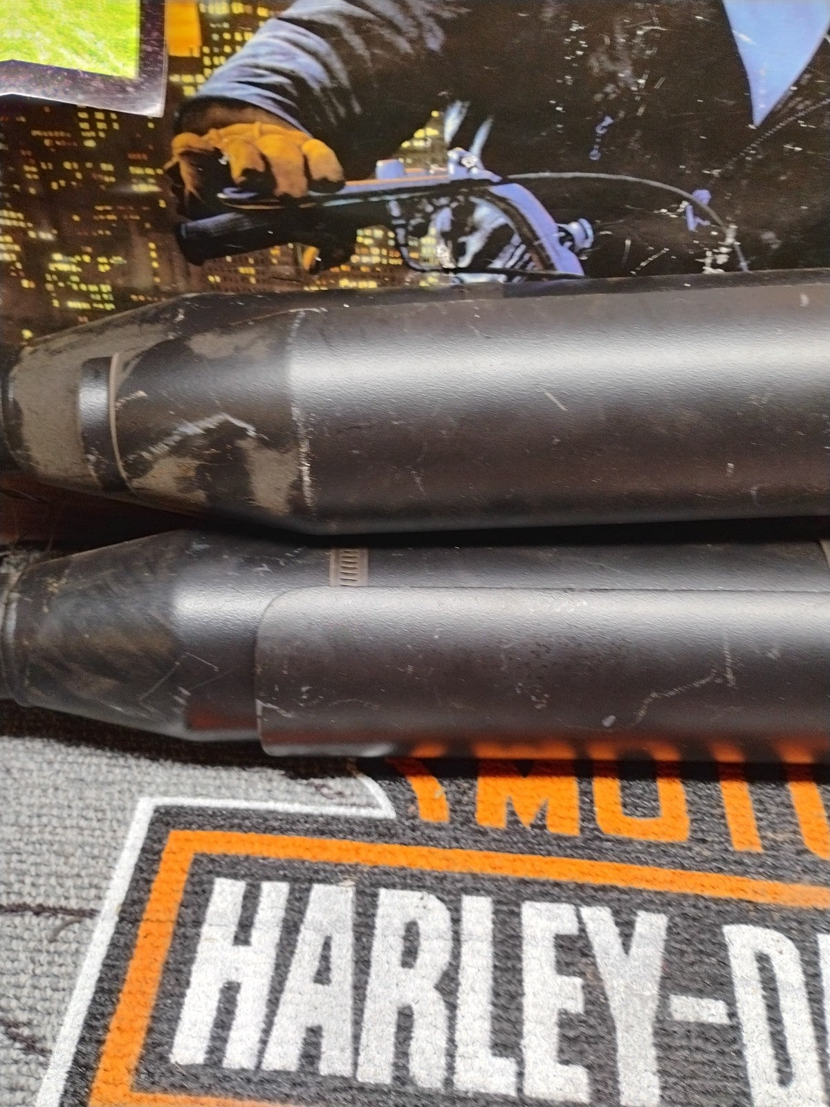 Genuine 14-23 Harley Davidson XL1200 883 Sportster Slash Cut Slip On Muffler Set