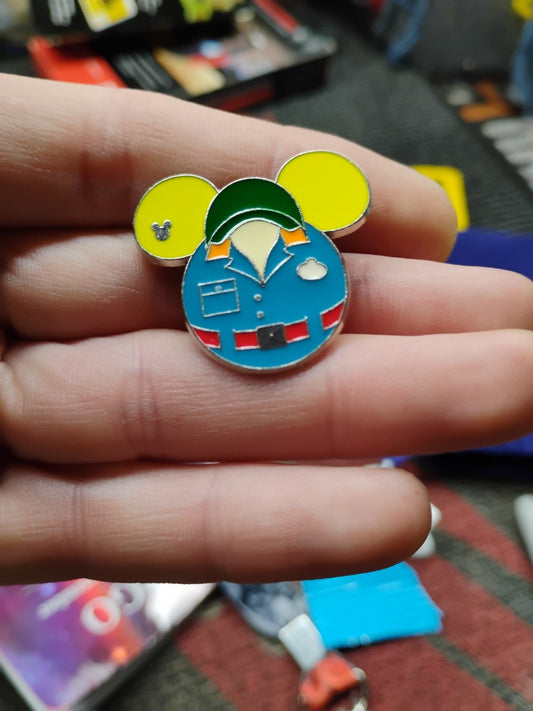 Disney Pin Muppet Vision 3D Hidden Mickey WDW Cast Member Costume Collection