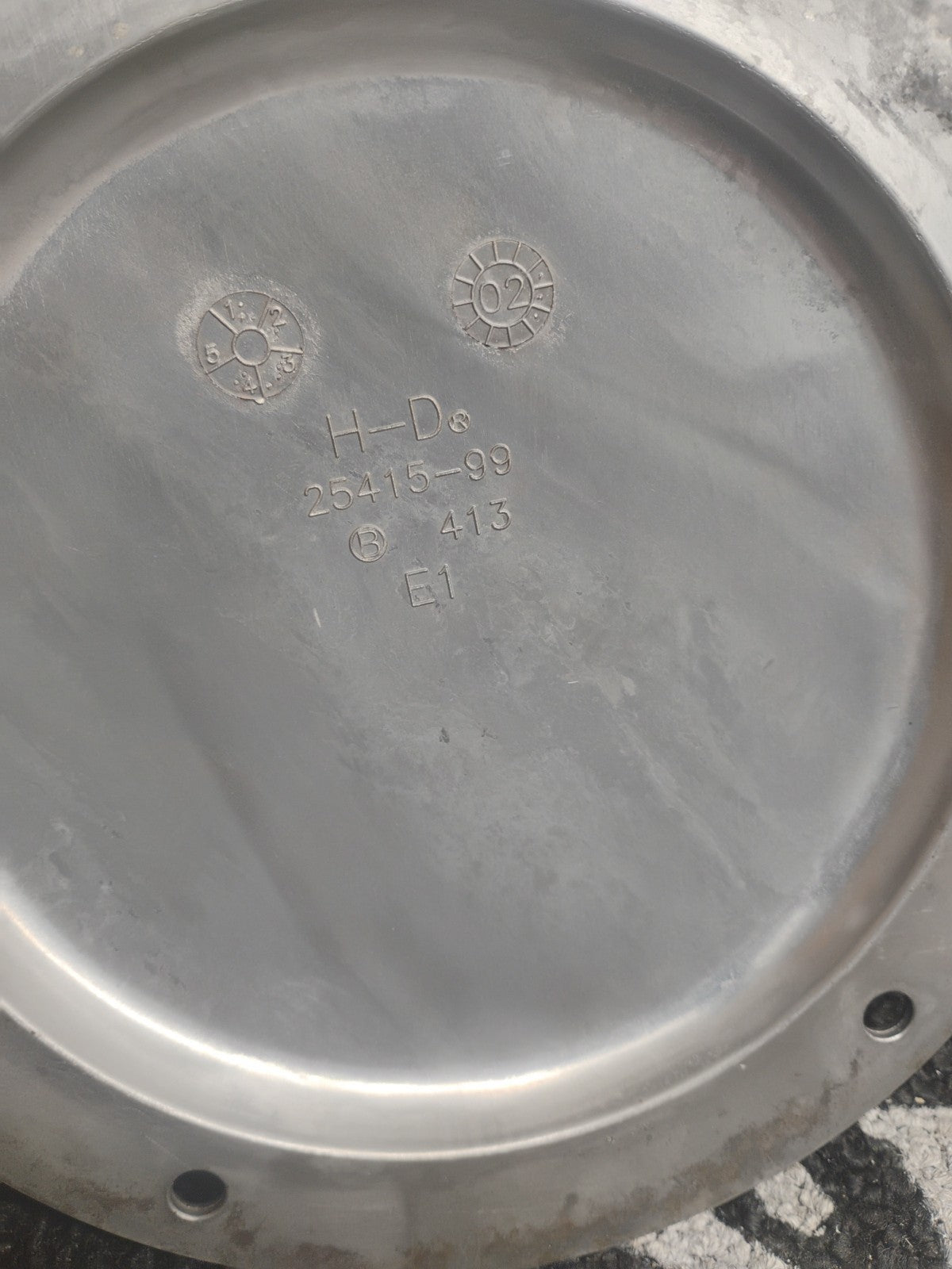 Harley Davidson Derby Cover 25415-99 W Hardware & Gasket Softail Touring Dyna