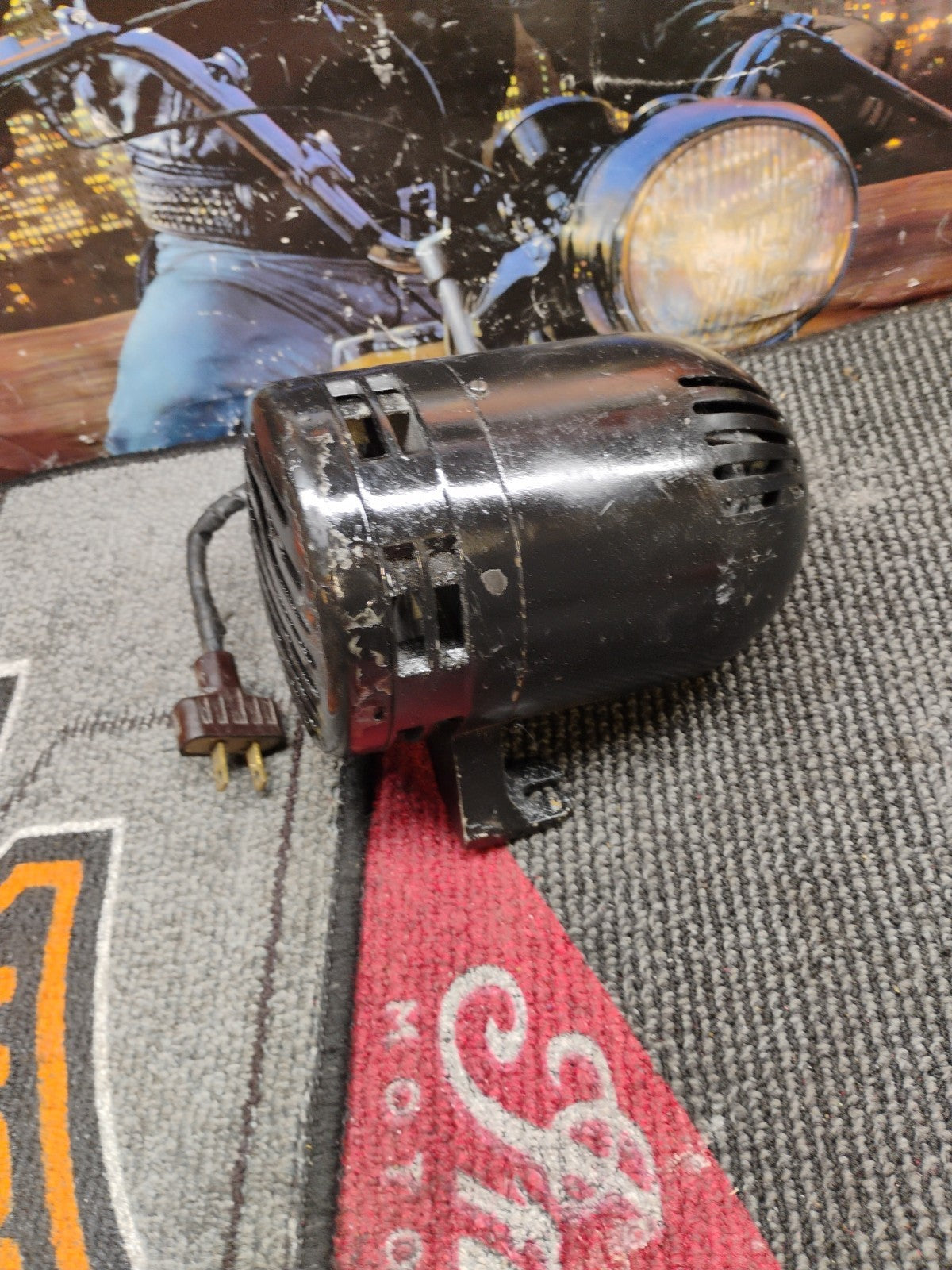 Collectible 1970's siren horn air raid police vintage cold war display item