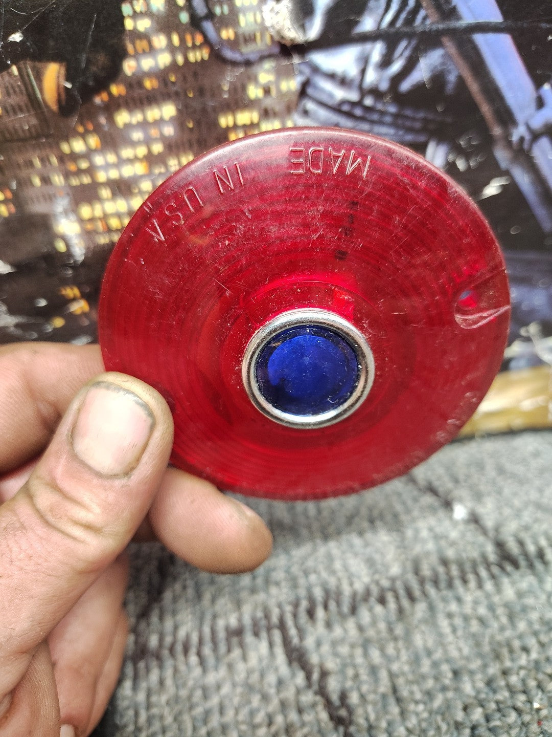 CHRIS PRODUCTS Turn Signal Lens - '63-'85 FL - Red with Blue Dot DHD3RB