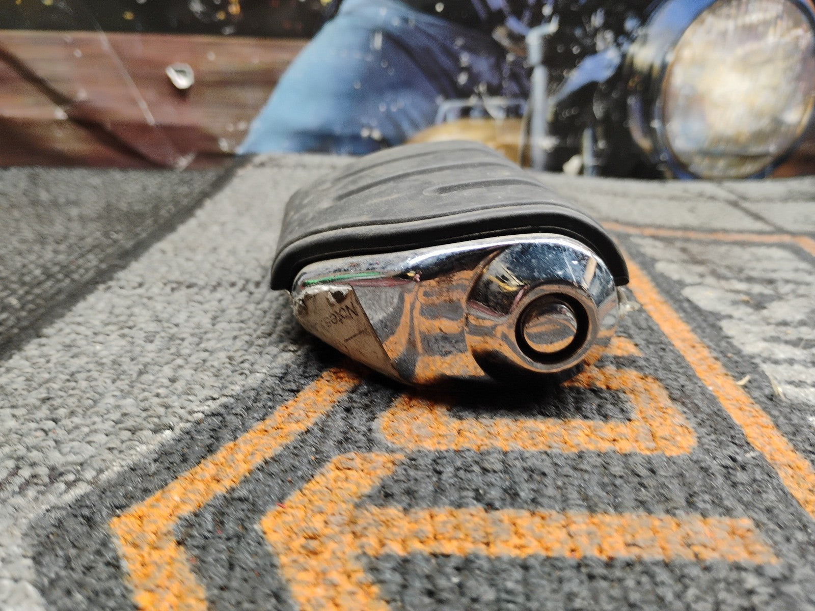 Chrome & Rubber Right Footpeg For Harley Davidson