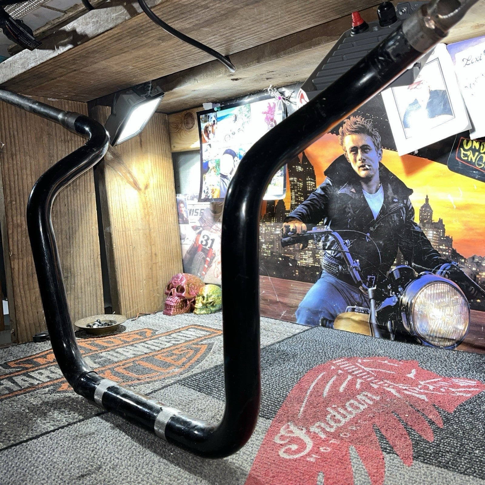 INDIAN CHIEFTAIN/ROADMASTER MID RISE HANDLEBAR (2884574-266)