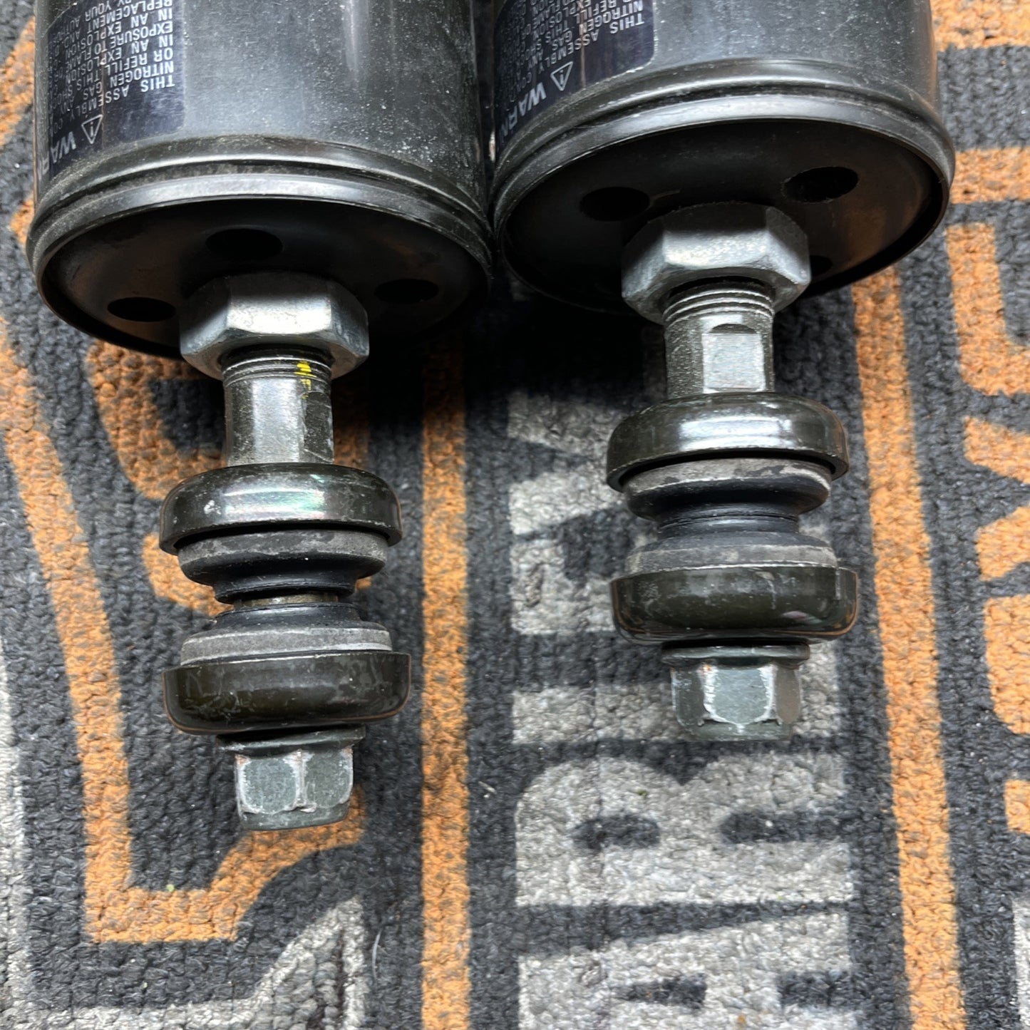 Stock OEM Shocks Harley Softail Heritage Fatboy Springer SHOWA 2000 Factory