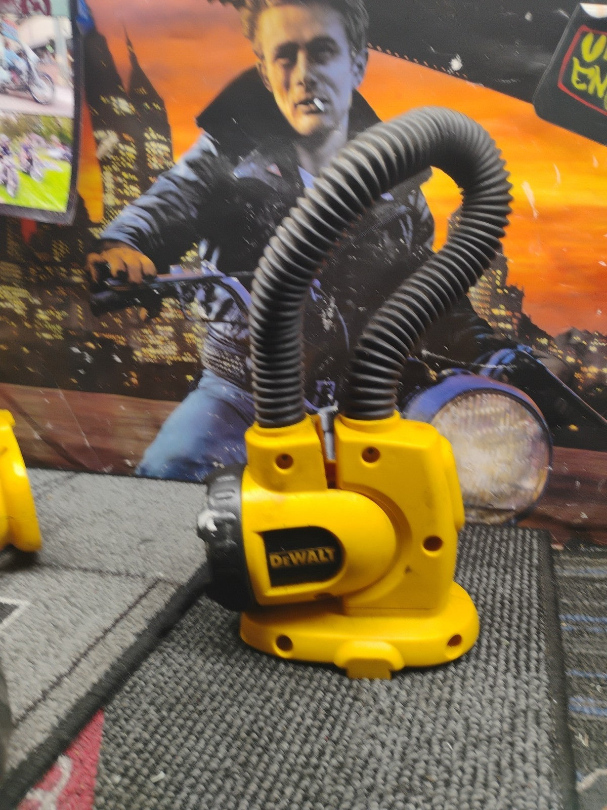 DEWALT 18V POWER TOOLS LOT OF 4 +CHARGER NO BATTERY