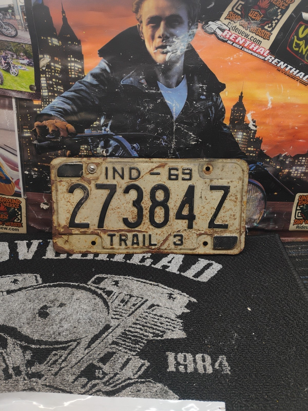Vintage 1969 Indiana License Plate Trailer 3000lb White & Black 12x6 34102A