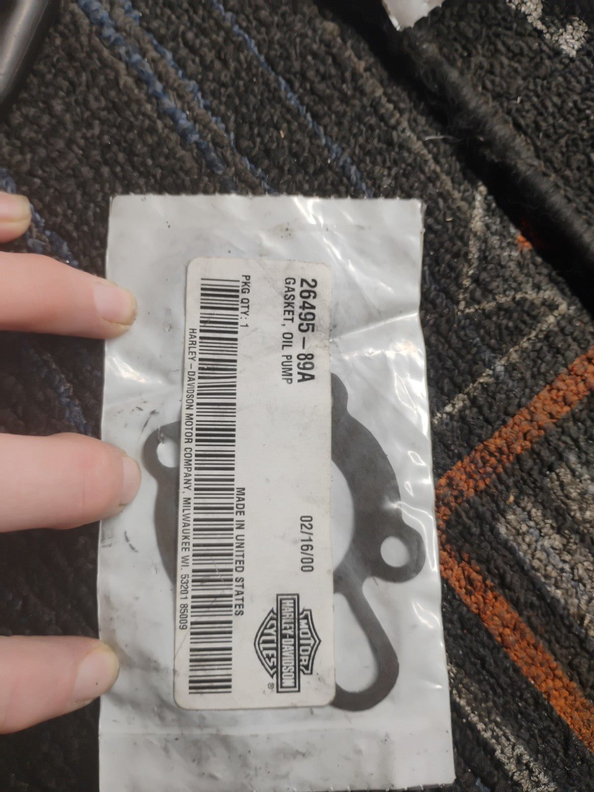 NOS OEM Harley-Davidson Oil Pump Mounting Gasket 26495-89A Evo Twin Cam