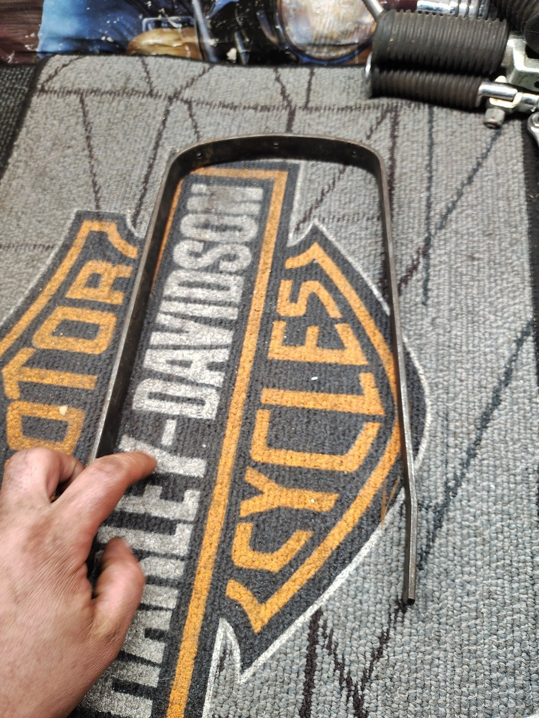 HARLEY DAVIDSON CHOPPER SISSY BAR