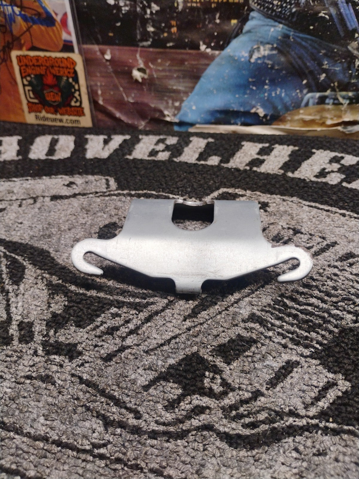 OEM Harley-Davidson Sportster Seat Mount Bracket XL883 XL1200 2004-2006