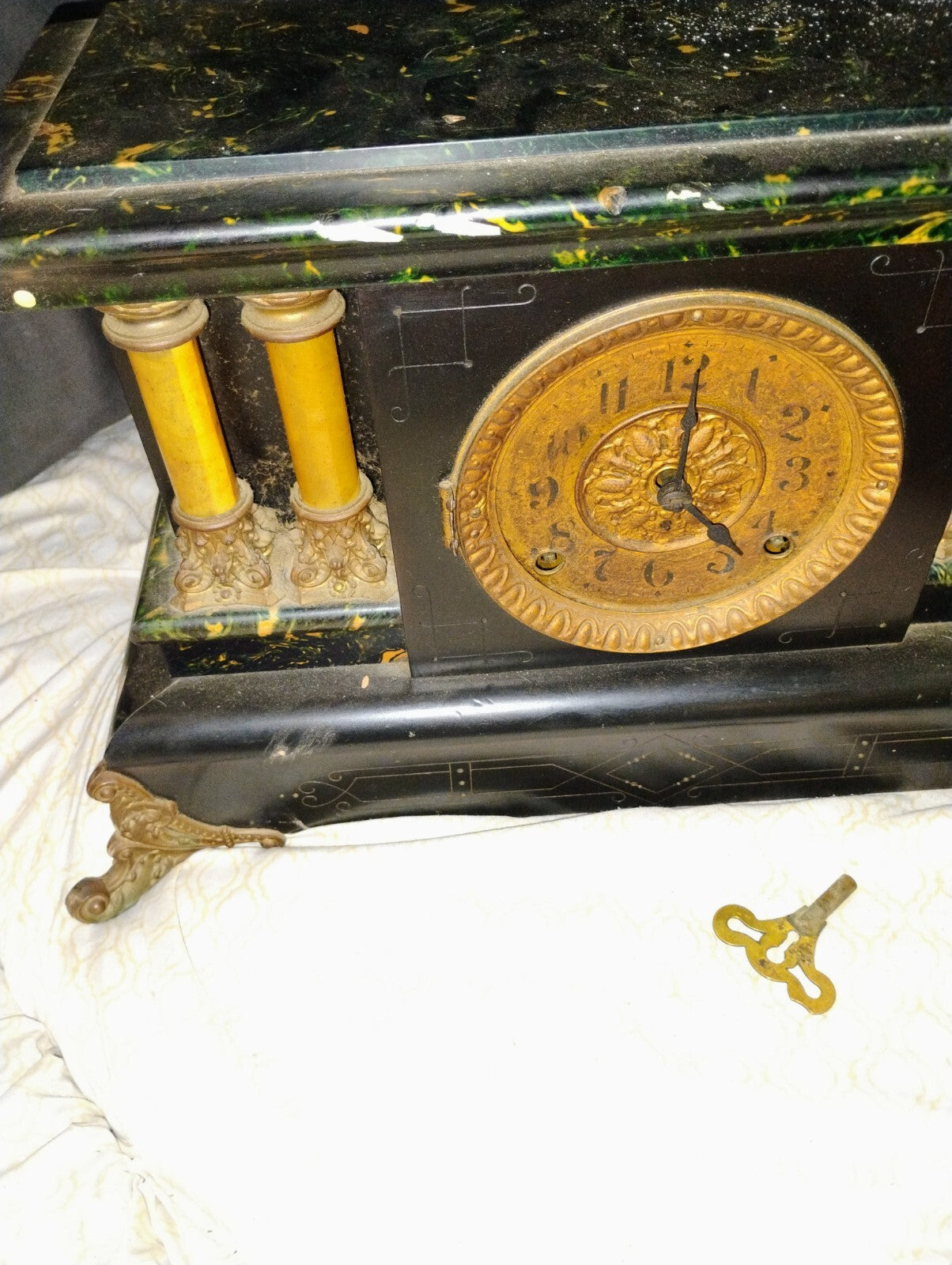 ANTIQUE SETH THOMAS 1880's - 1890's ADAMANTINE MANTLE CLOCK
