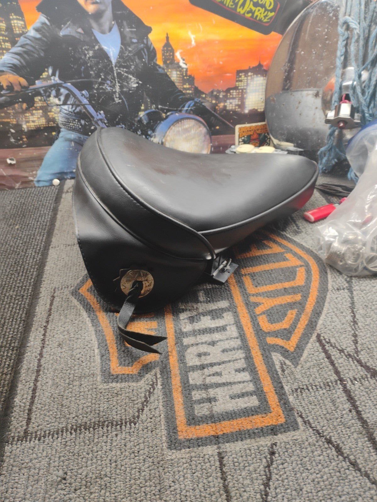 LE Pera Moto Motorcycle Motorbike Spring Mounted Solo Seat Skirt & Conchos