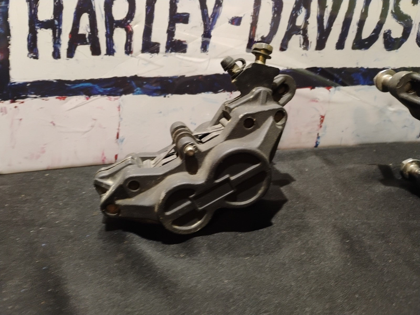 Triumph 1999 Sprint 955 Front Brake Calipers Left Right T2020398