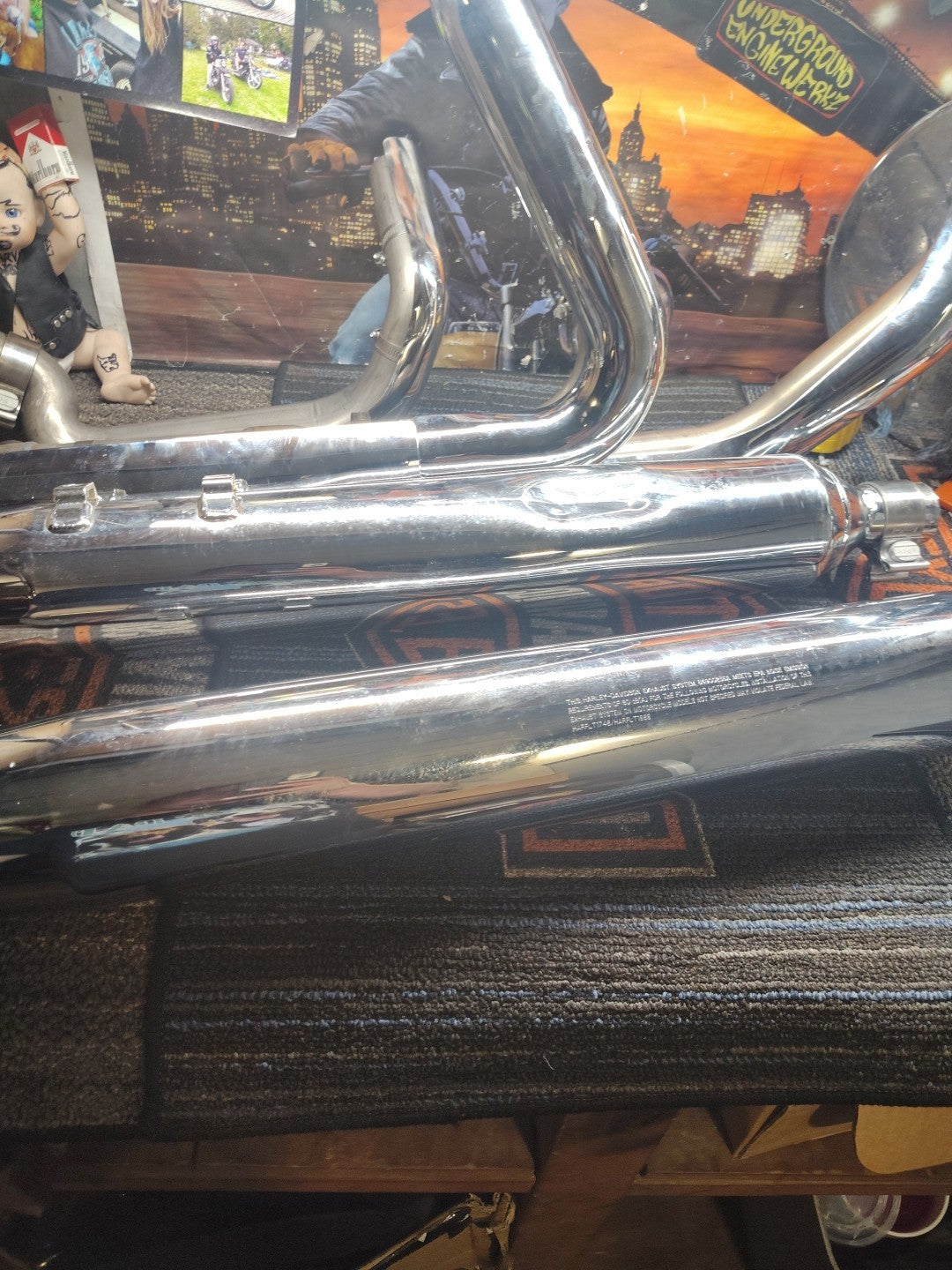 Harley Davidson M8 Exhaust Syst/Chrome 64900236A Slash Tip SlipOn Mufflers