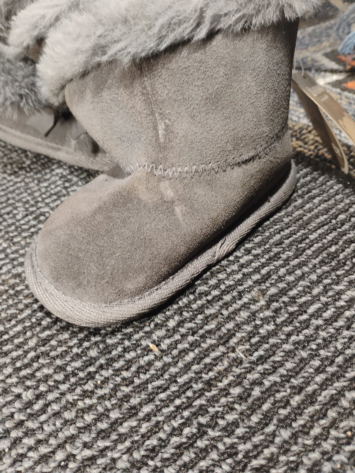 Bearpaw Babies Infants Boots Size Age 6-12 Mounts Brand New