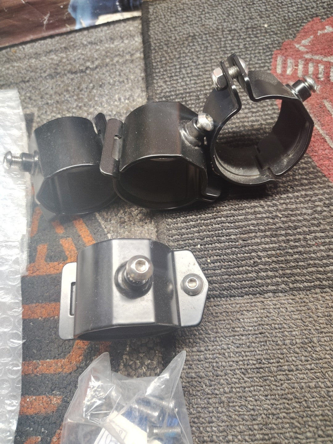 4PCS LED Light Bar Clamp Roof Roll Cage 1" 1.75" 2" Tube Mount Brackets Off Road