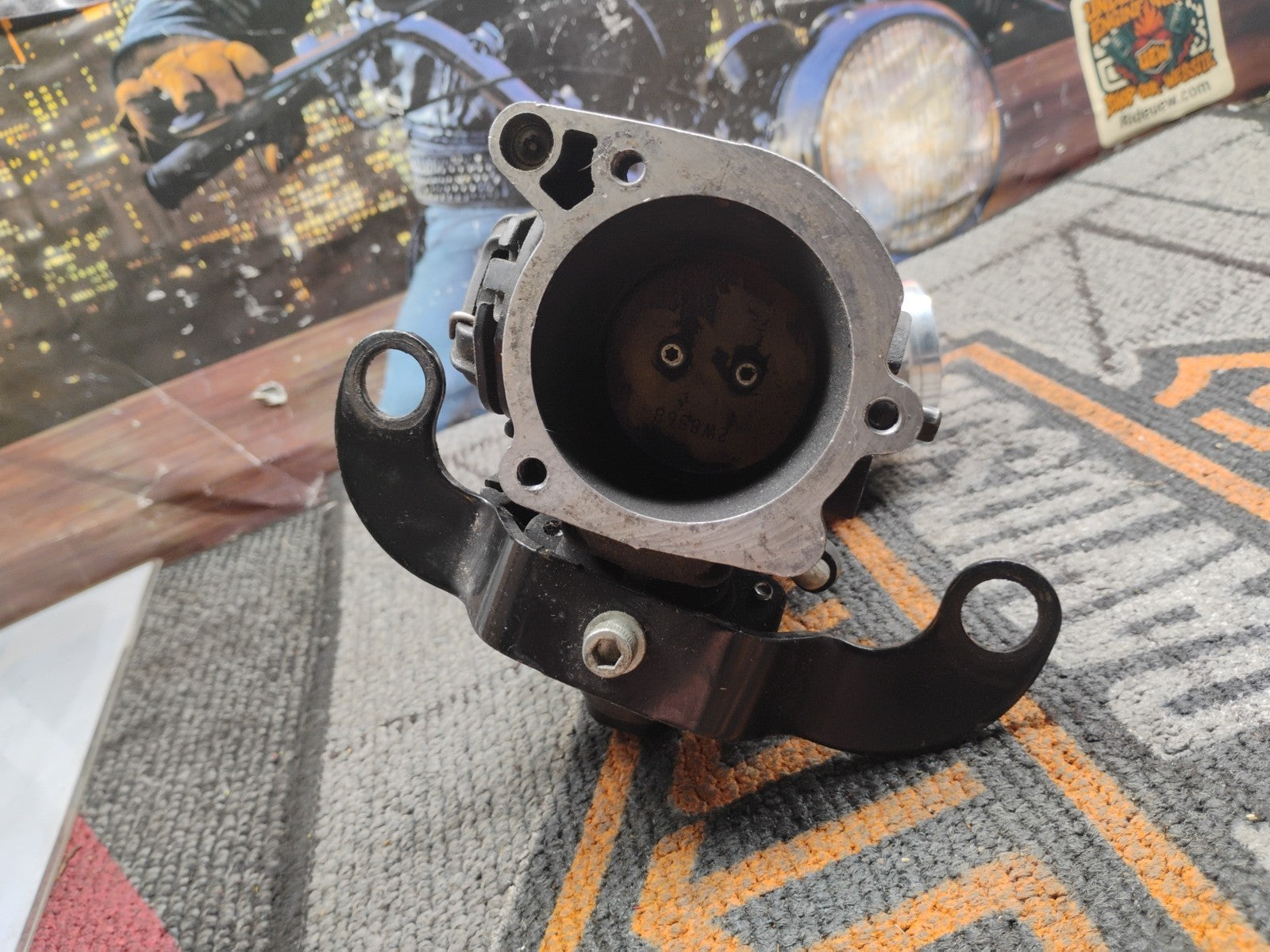 2007^ Harley Sportster 1200 883 Throttle Body Fuel Injection Intake 27694-07