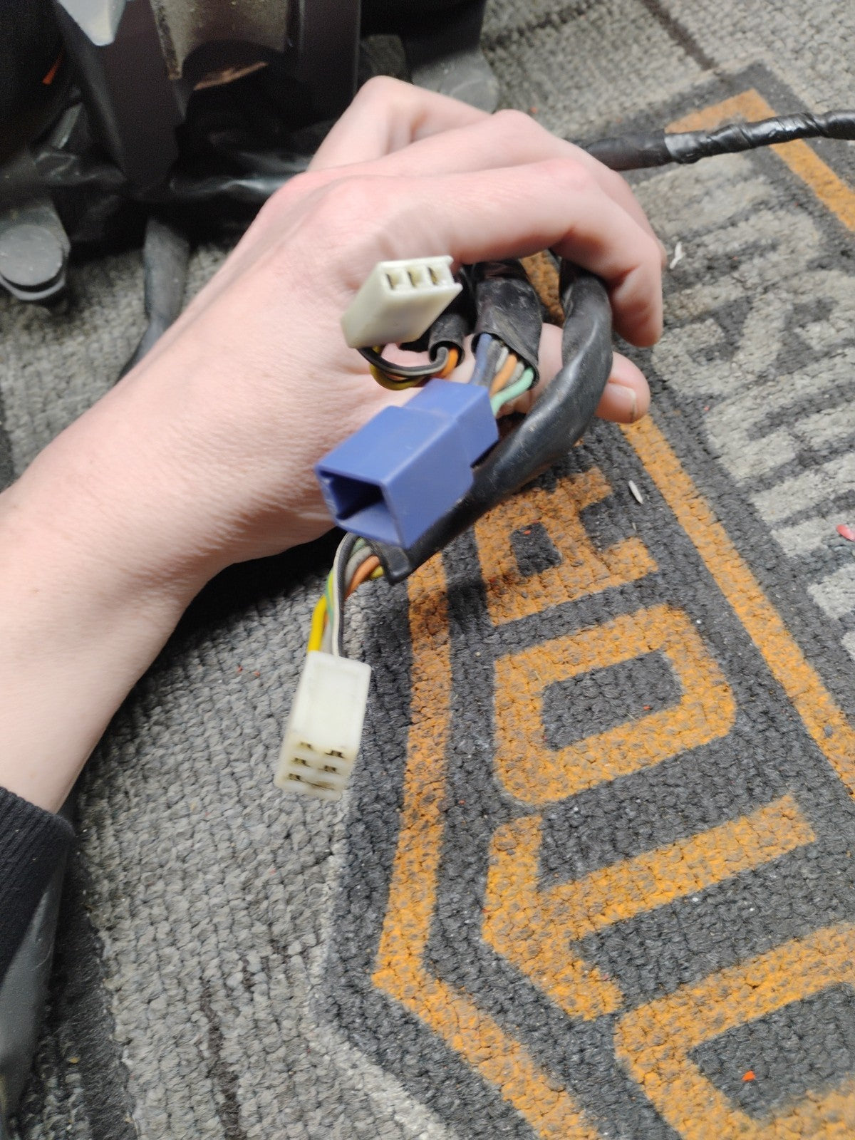 1981 Suzuki GS550T Gauge Cluster Speedometer Tachometer