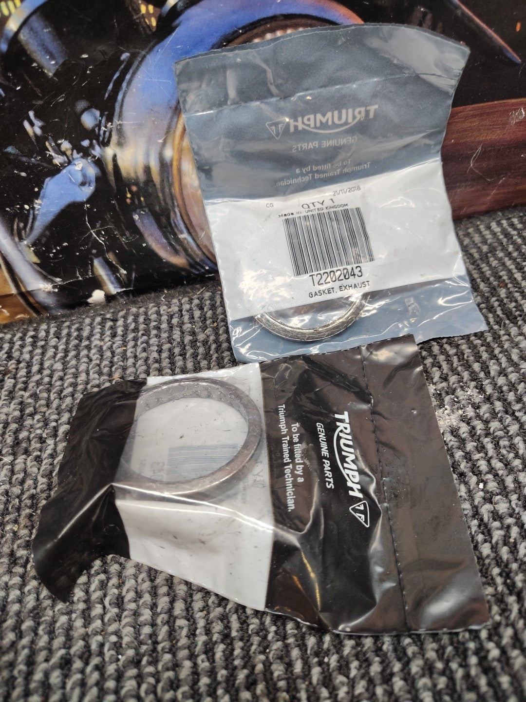 GENUINE TRIUMPH DAYTONA 675 STREET TRIPLE EXHAUST GASKET T2202043