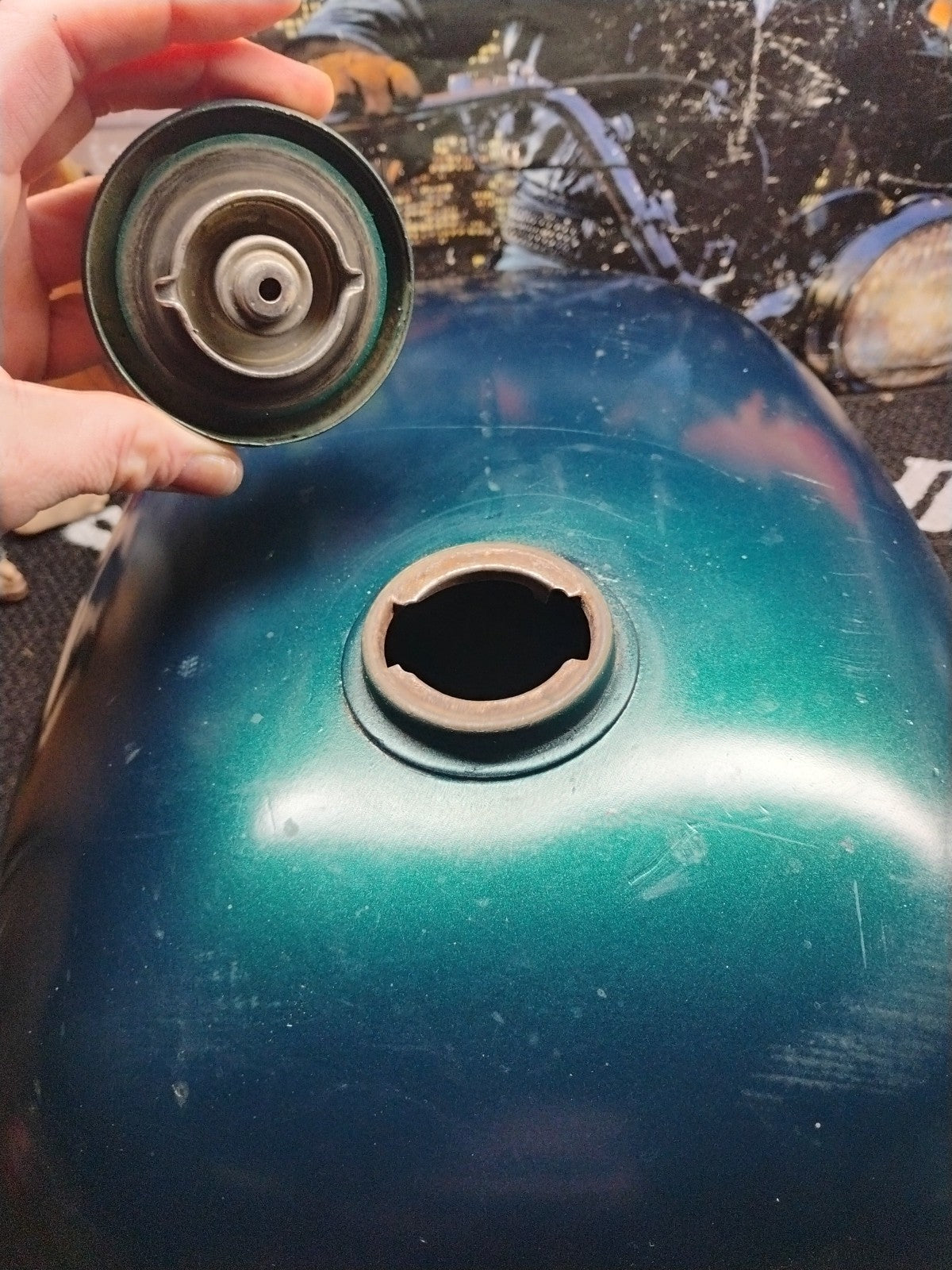Harley Davidson 1973 Super-Glide FX FXE Shovelhead gas tank 