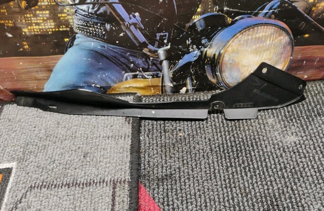 yamaha 2006 2007 yzf-r6 R6 left side inner plastic 06 07 B9