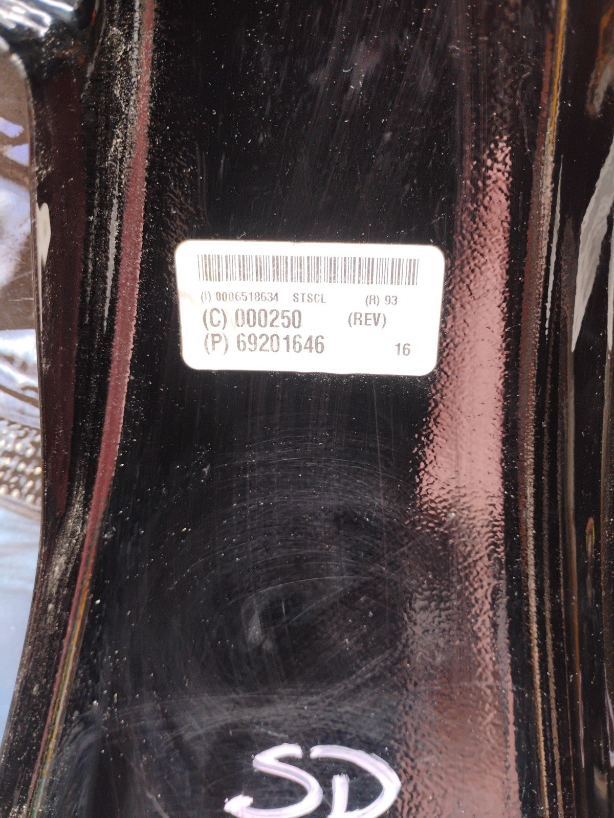 18 Up Harley Softail Street Bob FXBB Left Side Frame Cover Gloss Black 69201646