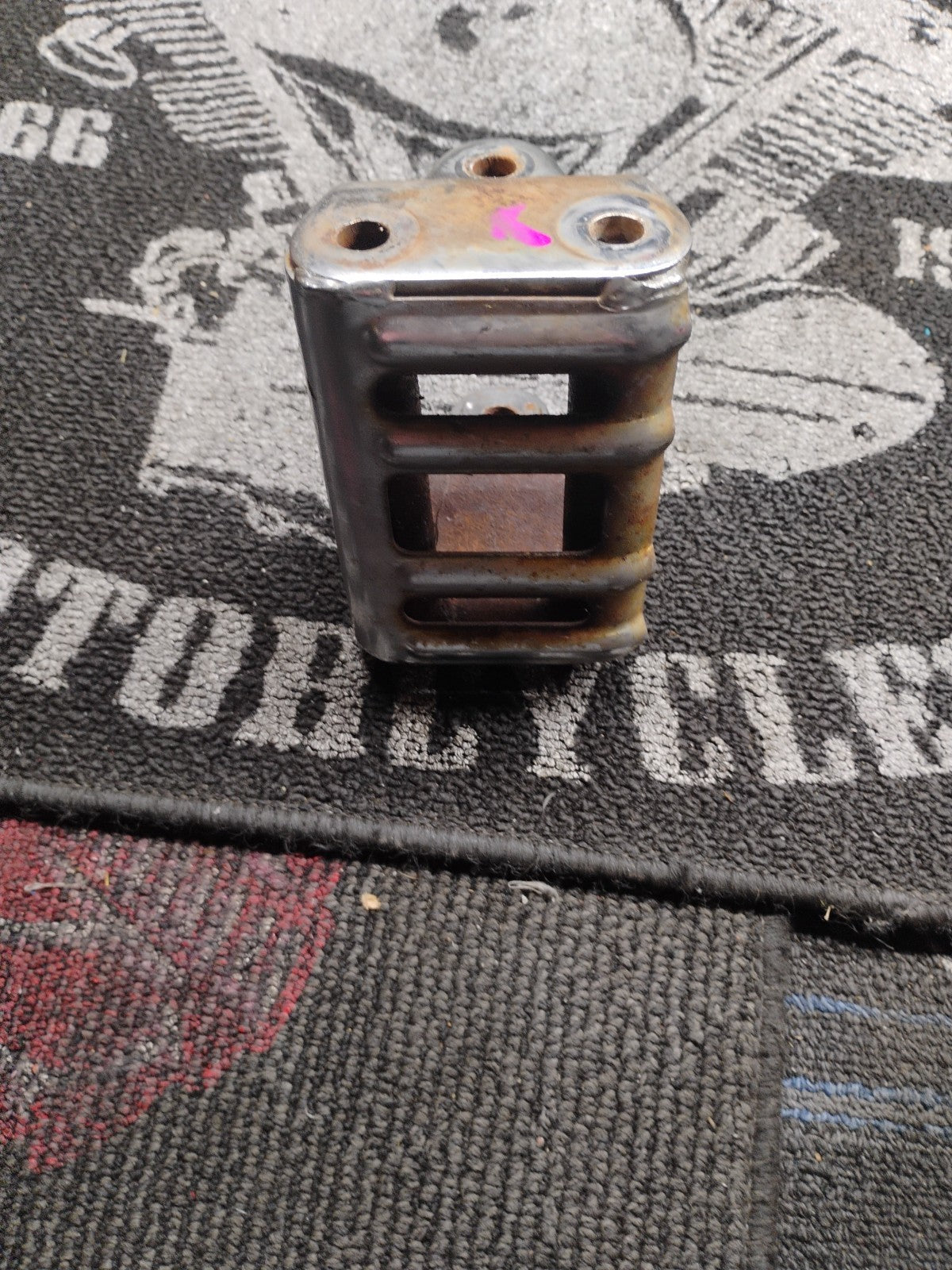 1981 Yamaha XS650 Passenger Foot Peg Mount Bracket OEM Rear Footrest XS 650