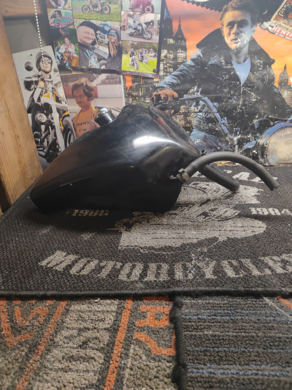 1991-2003 Harley Davidson XL883 883 XL883R Oil Reservoir Tank W/Gauge OEM Black