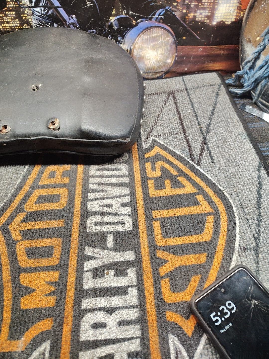 HARLEY Dyna Low Rider SISSY BAR PAD 52348-97 Street Bob Fat Super Wide Glide FXD