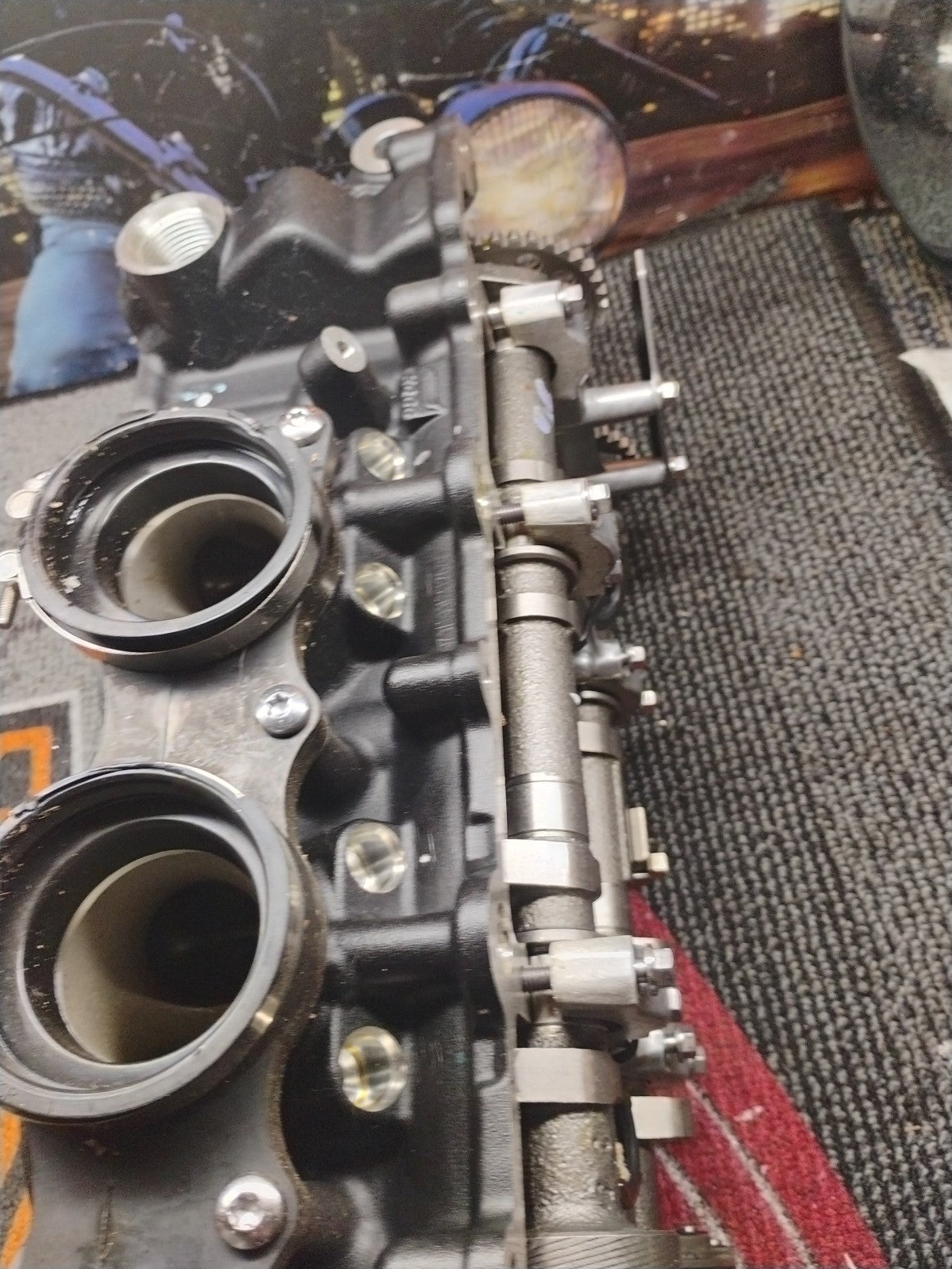21 Triumph Rocket III 3 GT 2500 engine cylinder head ,valves ,camshaft and more