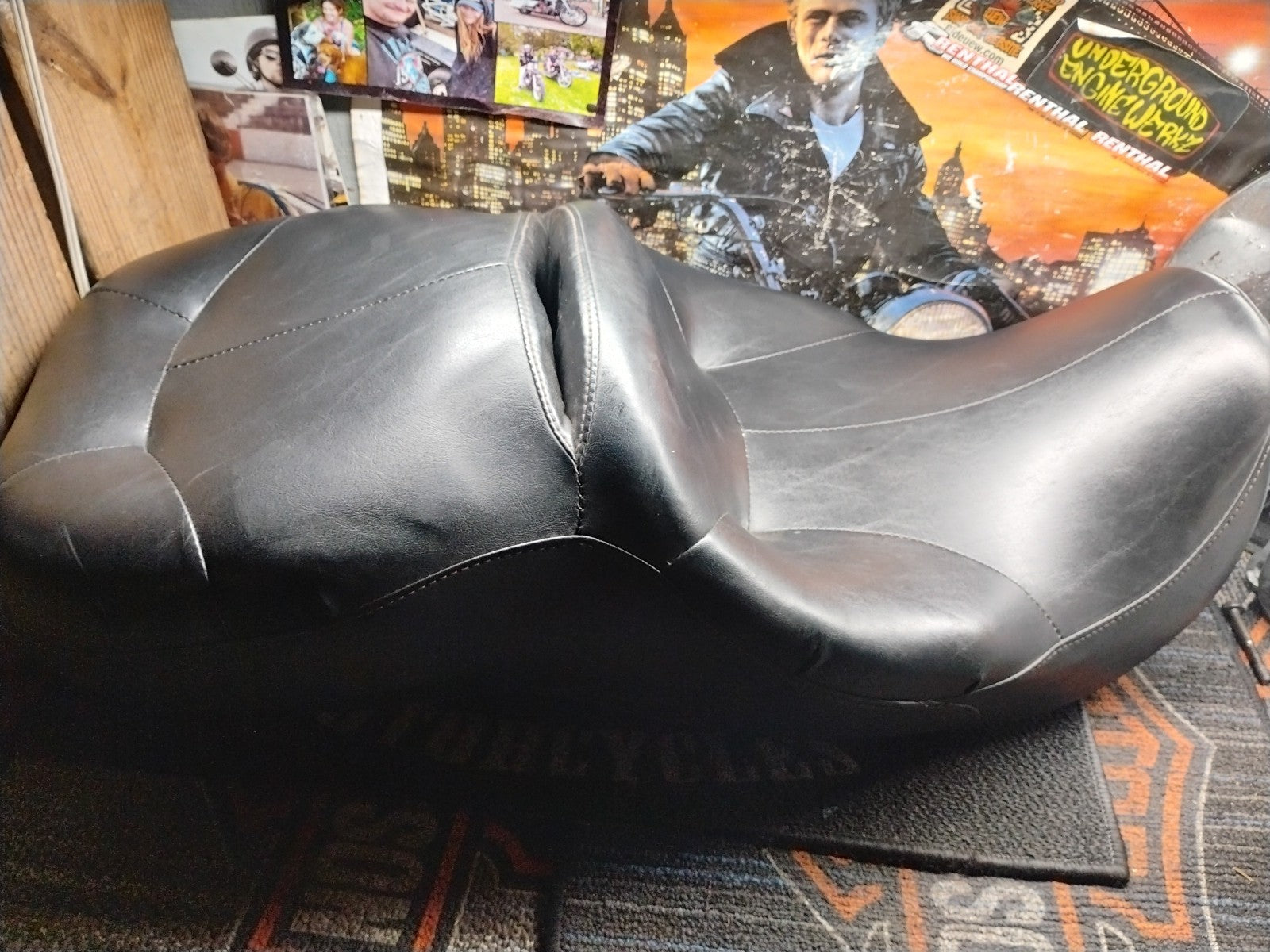 OEM Harley Road King FLH Seat 1997-2007 Leather Ultra Classic Glide Touring  Cat