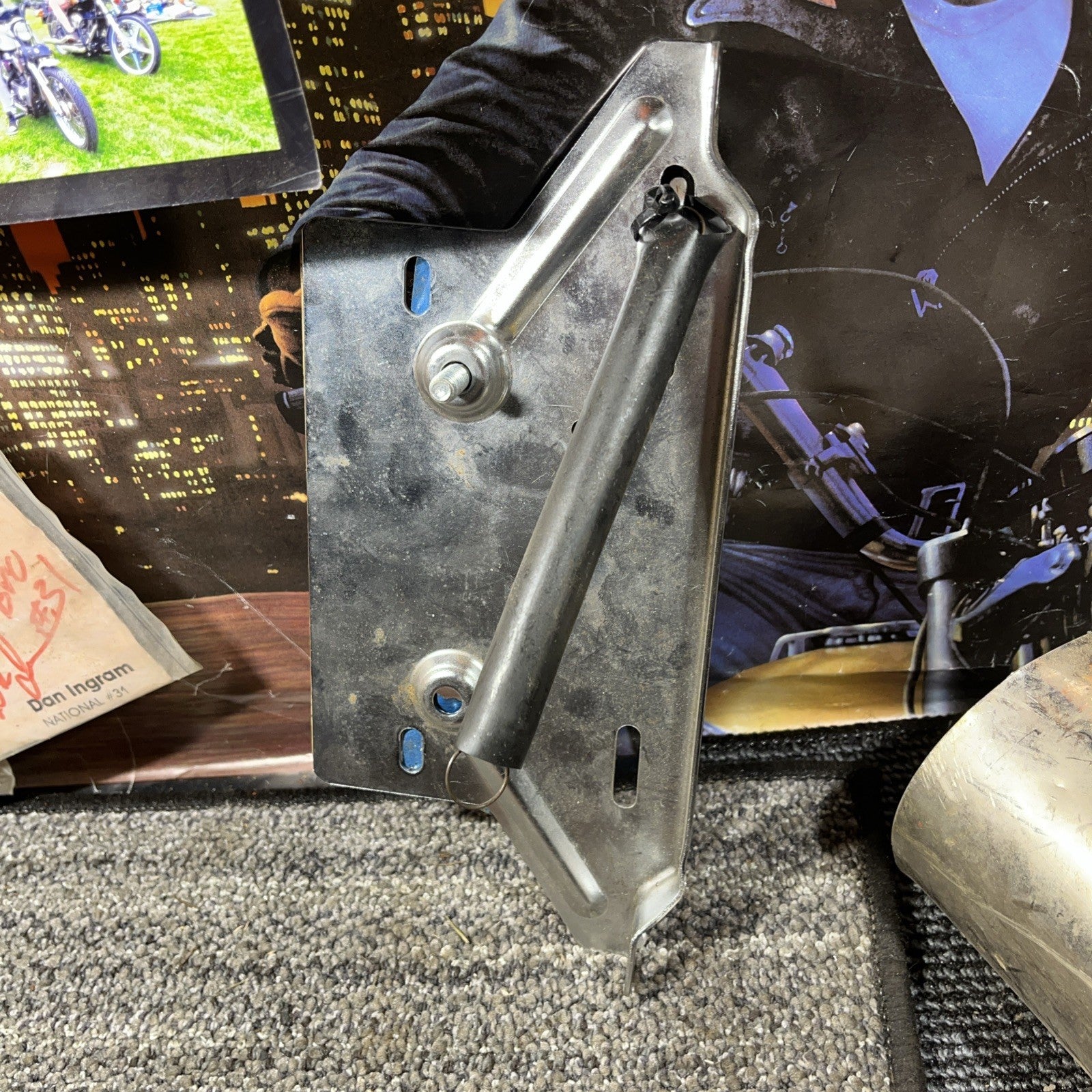  2006 Harley Touring FLHTCUI Electra Glide Rear Frame Guard Plate Holder 53422-