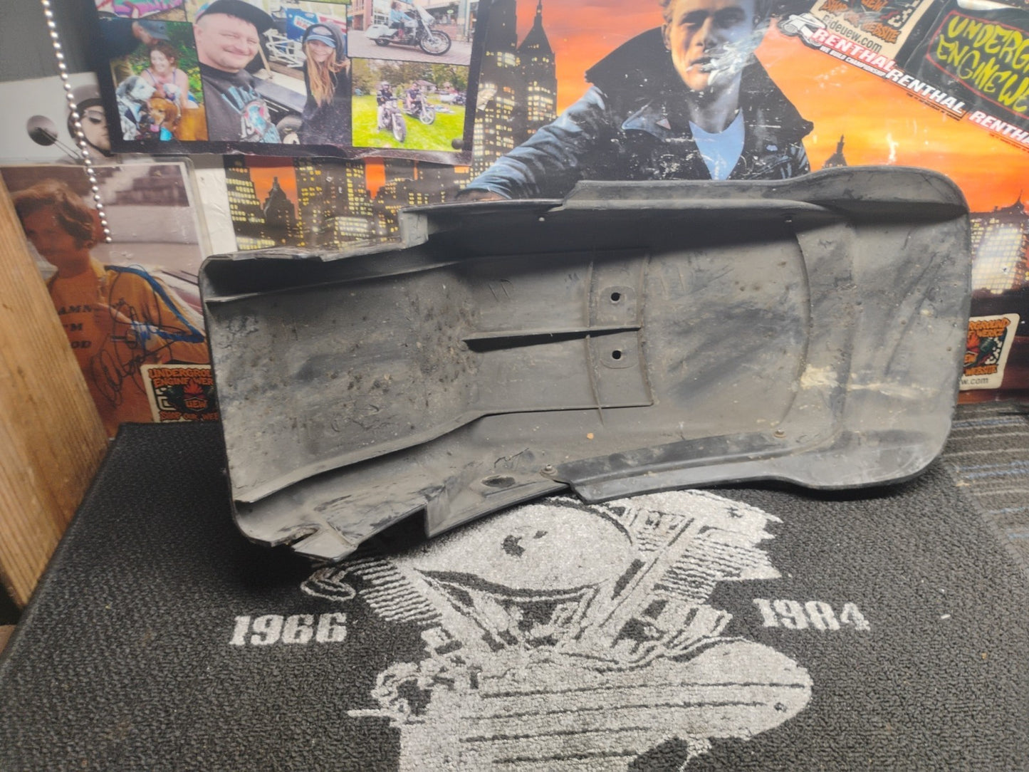 1983-85 YAMAHA VENTURE ROYALE XVZ1200 REAR INNER FENDER EXTENSION OEM