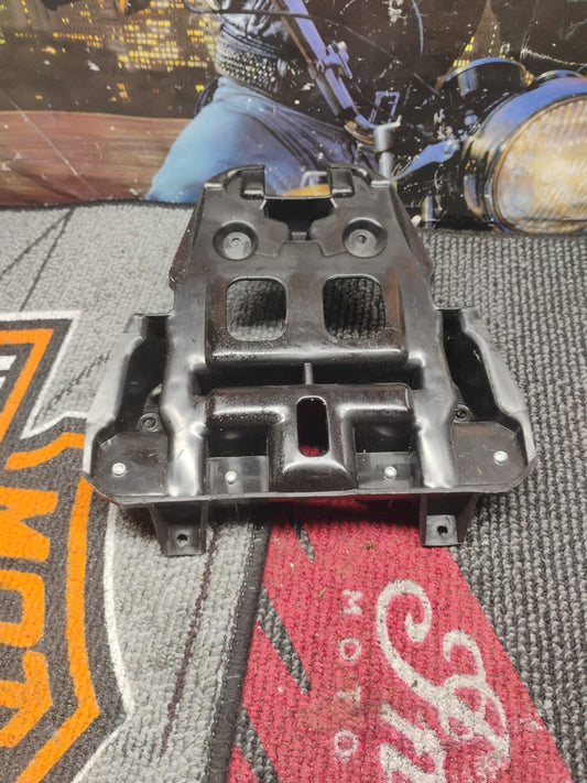 Yamaha YZF - R6 RJ15 2006 - 2007 Rücksitz Abdeckung Innere Verkleidung Panel