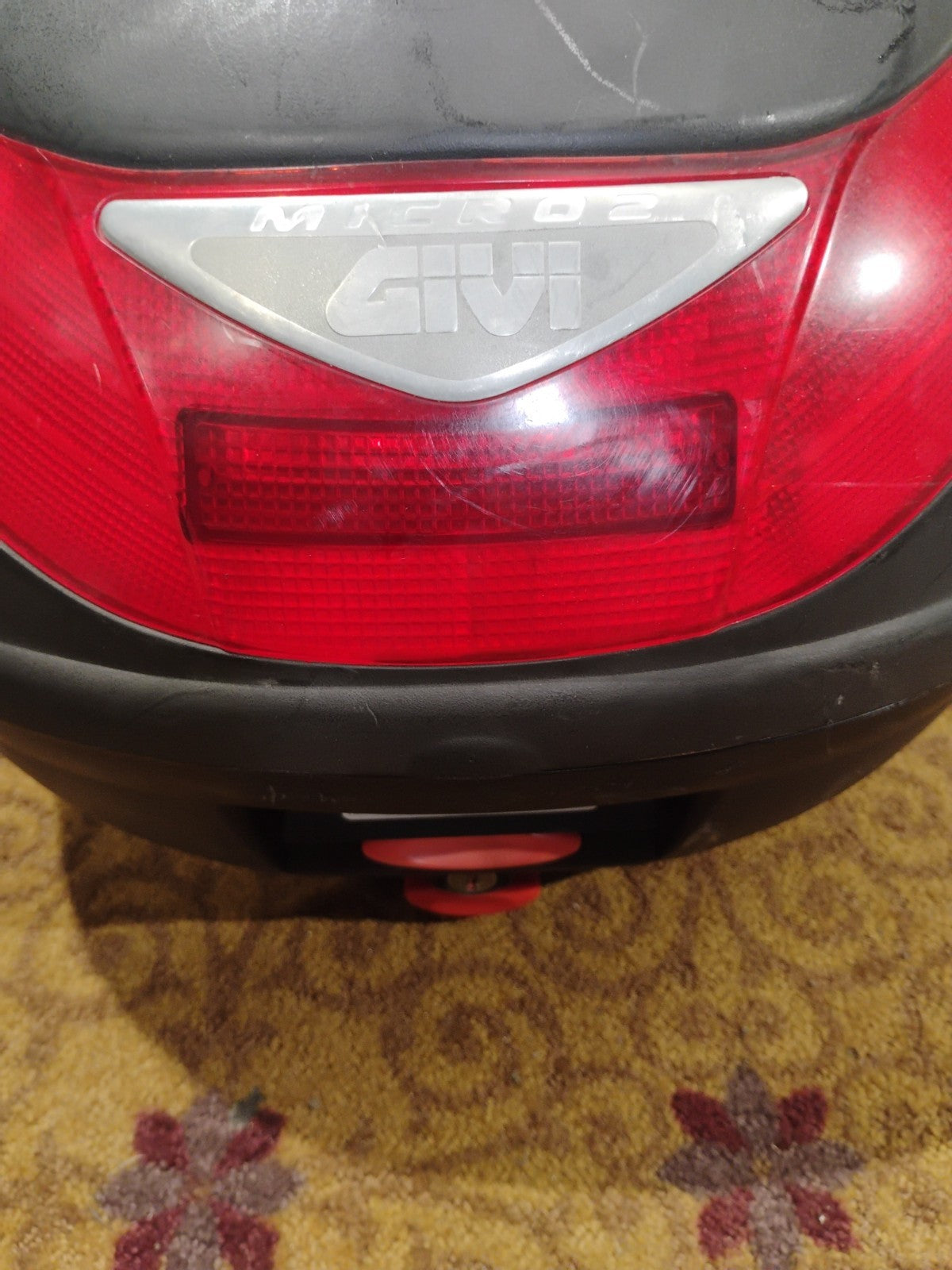 GIVI MICRO2 Monolock TOP BOX With Keys& Accessories