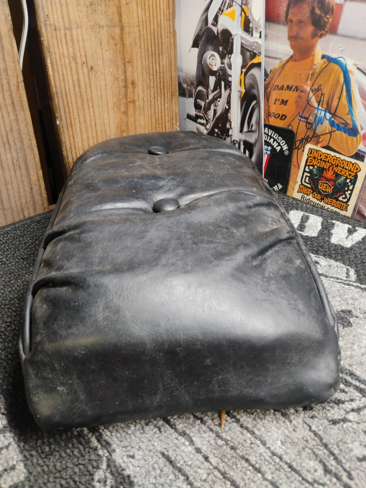 Vintage Harley-Davidson AMF Sissy Bar Backrest Pad Chopper Bobber Black