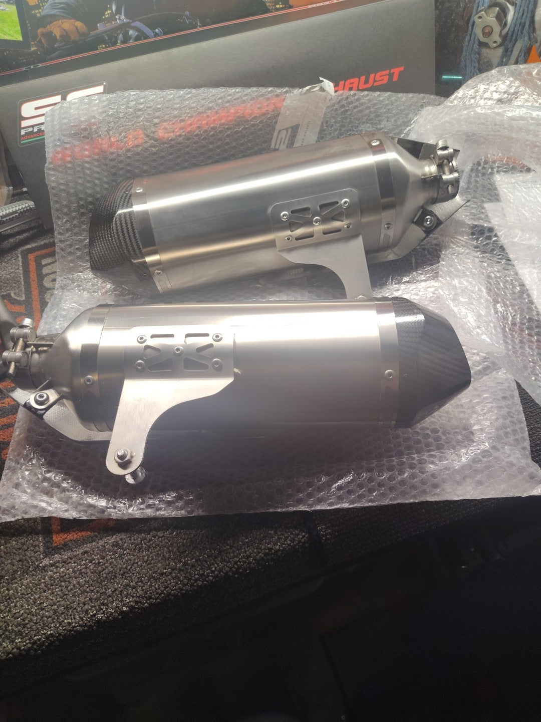 TRIUMPH SPEED TRIPLE RS ARROW EXHAUST SILENCERS