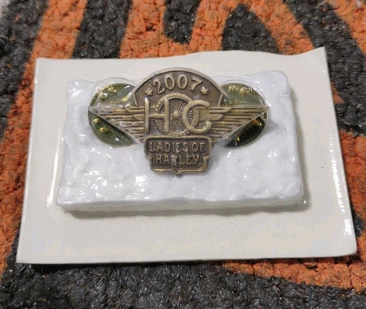 Harley Davidson 2007 HOG Ladies Of Harley / vest or hat pin