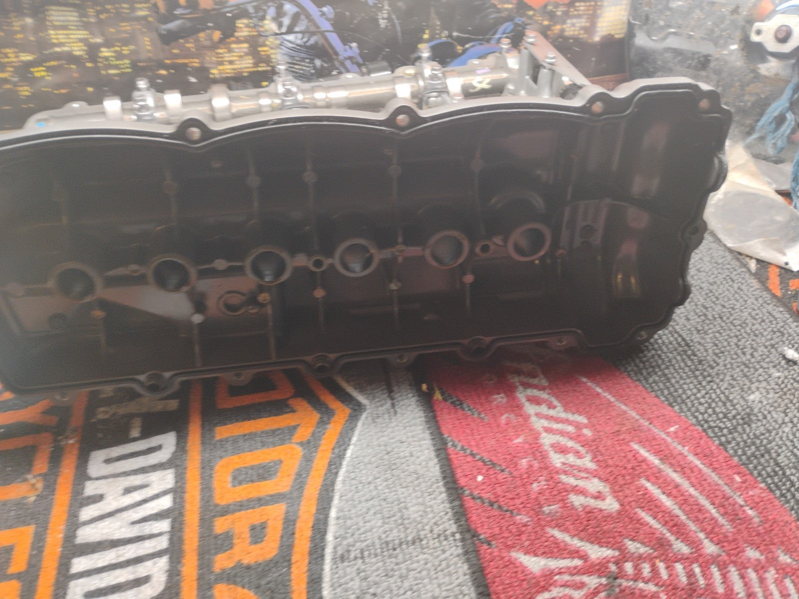 21 Triumph Rocket III 3 GT 2500 engine head valve cover cam rocker cover