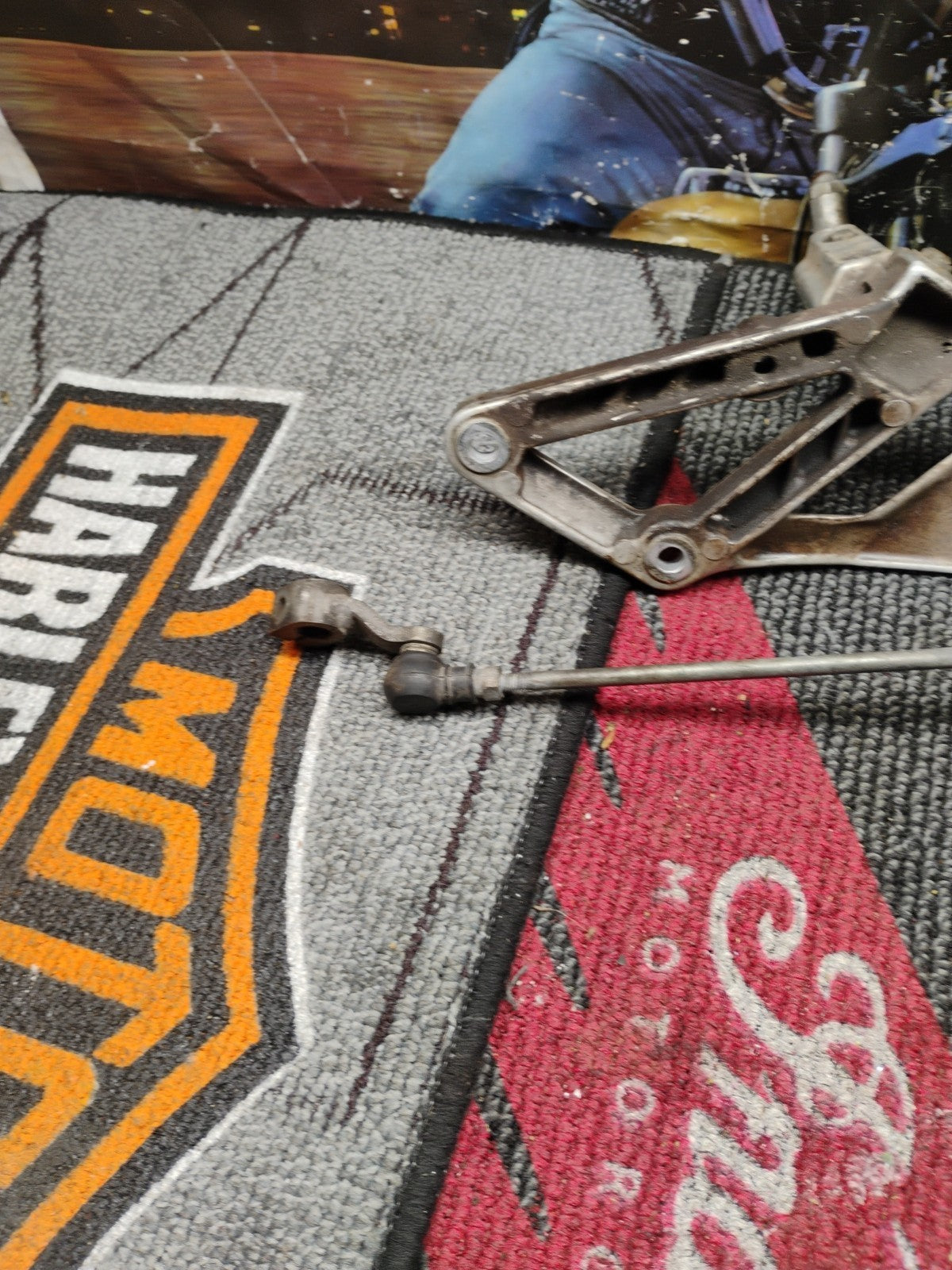 1991 Honda CBR600 F2 CBR 600 600F2 CBR600F Foot Peg Pedal Mount Left Shifter I12